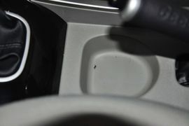 2012款吉利英伦SC3