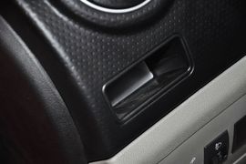2012款吉利英伦SC3