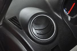 2012款吉利英伦SC3