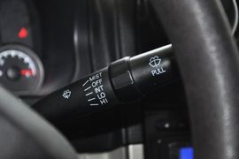 2012款吉利英伦SC3