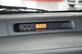 2013款长安铃木雨燕1.5L手动标准型