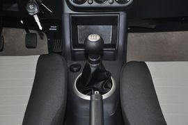 2013款长安铃木雨燕1.5L手动标准型
