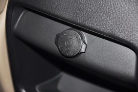 2013款起亚索兰托2.4GDI五座至尊版