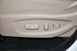 2013款起亚索兰托2.4GDI五座至尊版