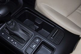 2013款起亚索兰托2.4GDI五座至尊版