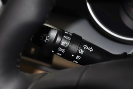 2013款起亚索兰托2.4GDI五座至尊版