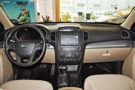 2013款起亚索兰托2.4GDI五座至尊版