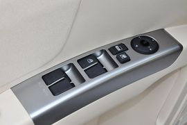 2013款帝豪EC718手动精英型