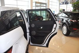 2013款路虎揽胜极光2.0T