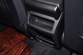 2013款路虎揽胜极光2.0T