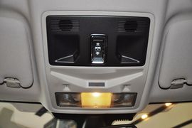 2013款路虎揽胜极光2.0T