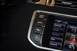 2013款路虎揽胜极光2.0T