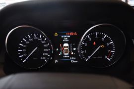 2013款路虎揽胜极光2.0T