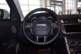 2013款路虎揽胜极光2.0T