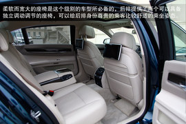 2013款宝马740Li