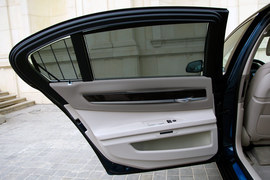 2013款宝马740Li