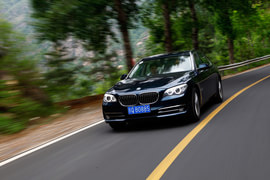 2013款宝马740Li