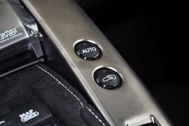 2012款雷克萨斯LFA