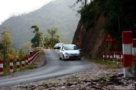 搜狐广西试驾景逸1.8T外观