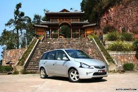 搜狐广西试驾景逸1.8T内饰