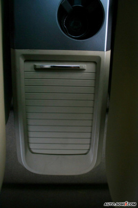 搜狐广西试驾景逸1.8T内饰