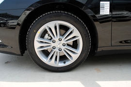 北京汽车绅宝2013款2.0T豪华版(101748)