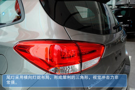 起亚新佳乐2013款2.0L