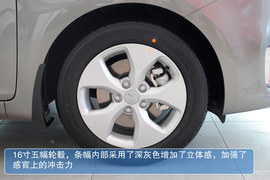 起亚新佳乐2013款2.0L