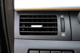 全新奔腾X80图解