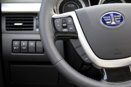 全新奔腾X80图解