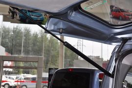 2013款郑州日产帅客1.5L手动7座标准型