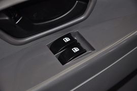 2013款郑州日产帅客1.5L手动7座标准型