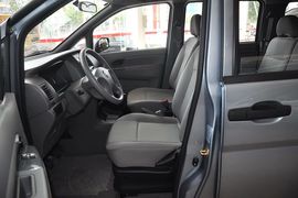 2013款郑州日产帅客1.5L手动7座标准型