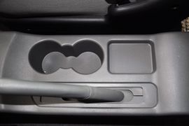 2013款郑州日产帅客1.5L手动7座标准型