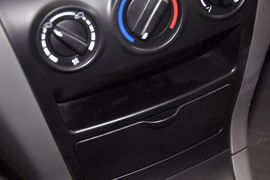 2013款郑州日产帅客1.5L手动7座标准型