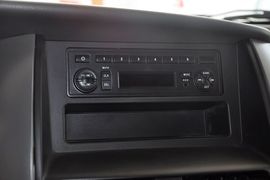 2013款郑州日产帅客1.5L手动7座标准型