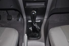 2013款郑州日产帅客1.5L手动7座标准型