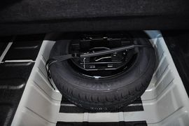 2013款标致307两厢