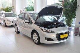 2013款标致307两厢