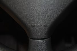 2013款标致307两厢