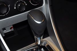 2013款标致307两厢