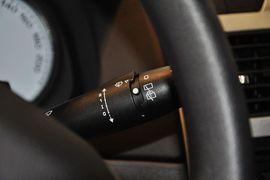 2013款标致307两厢