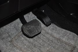 2013款标致307两厢