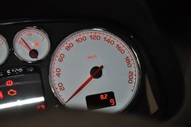 2013款标致307两厢