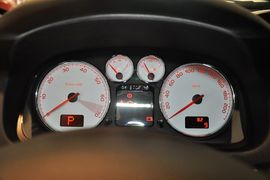 2013款标致307两厢