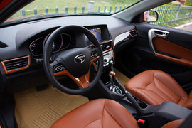 动力欠佳/底盘表现出色！试驾东南V6菱仕