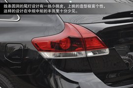 2013款丰田威飒2.7L两驱豪华版