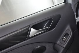 2012款大众高尔夫1.6L手自一体舒适型