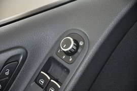 2012款大众高尔夫1.6L手自一体舒适型
