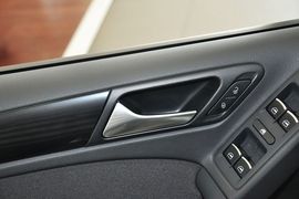 2012款大众高尔夫1.6L手自一体舒适型